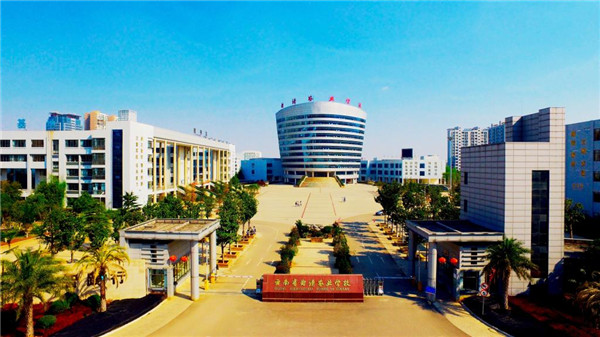1-200PR01612210.jpg